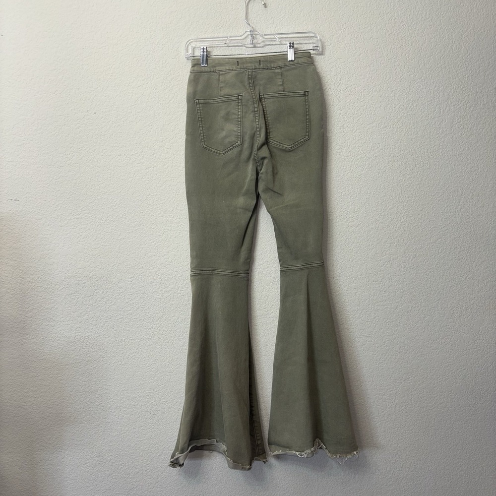 Free People We The Free Women's Just Float On Flare Jeans Size 26 Pants Green - Picture 3 of 8